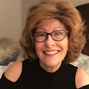 Meet your Posher, Liza